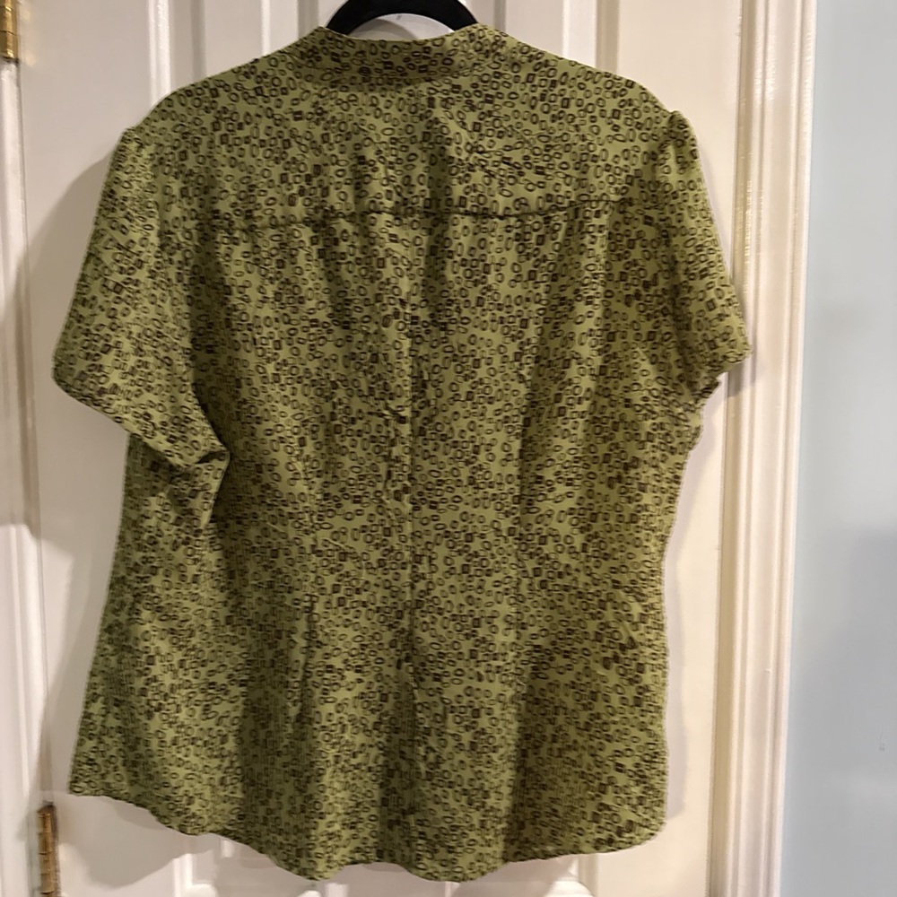 Kasper Green Patterned Blouse - Picture 3 of 3